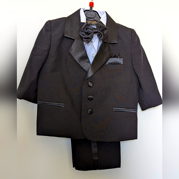 Vangogh Baby Tuxedo - Picture 1 of 4